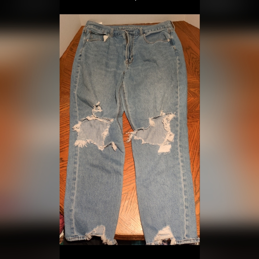 American Eagle Outfitters Light Blue Distressed Straight Leg Jeans